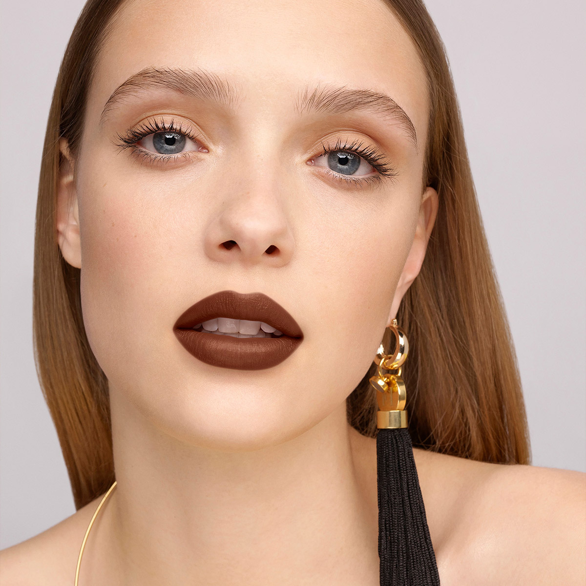 FABULOUS KISS LIPSTICK BLUR MATTE (LABIAL EFECTO MATE)